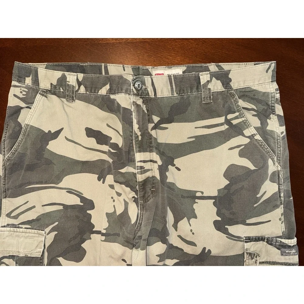Wrangler Mens Green 42x30 Relaxed Fit Fleece Lined Camo Cargo Pants